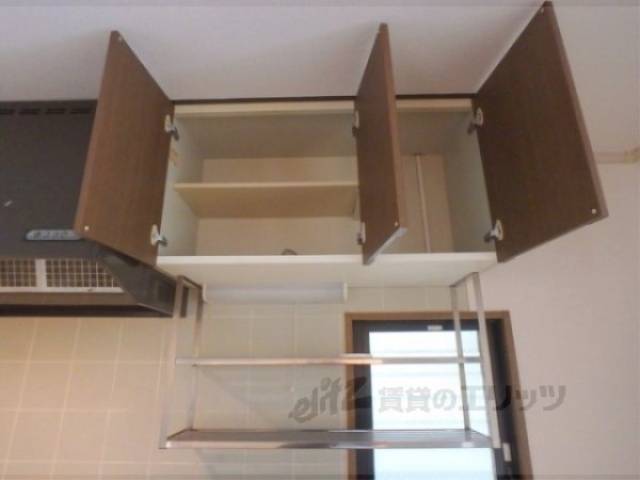 キッチン　キッチン上部棚