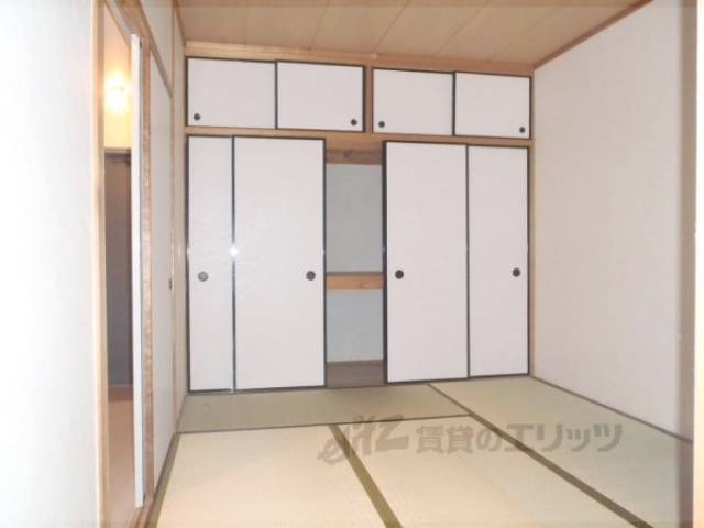 和室　収納の大きな和室です