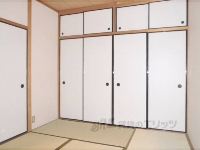 和室　収納の大きな和室です