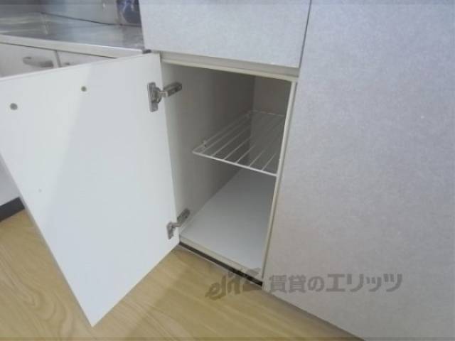 キッチン　キッチン下部収納