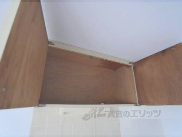 キッチン　キッチン上部棚