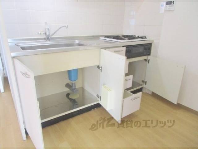 キッチン　キッチン下部収納