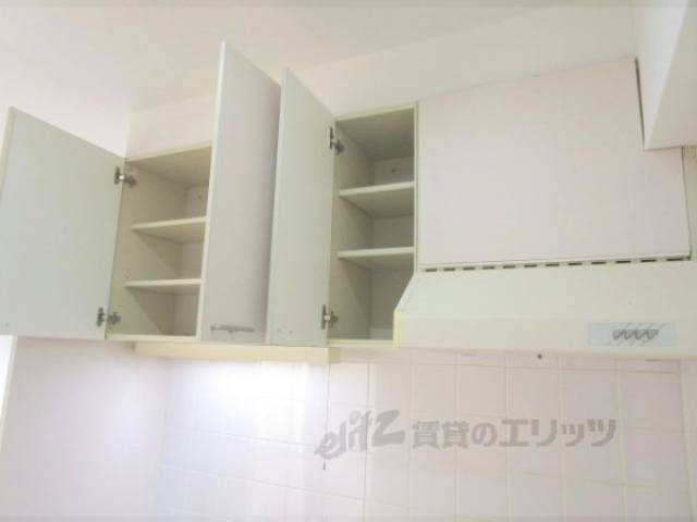 キッチン　キッチン上部収納