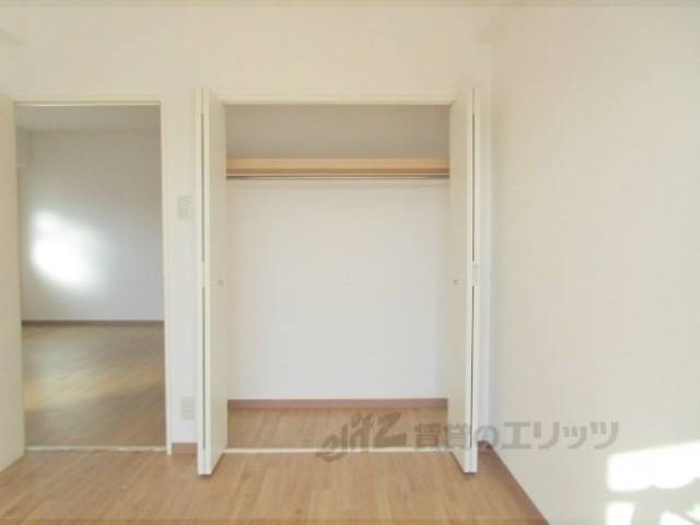 収納　洋室5.2帖収納