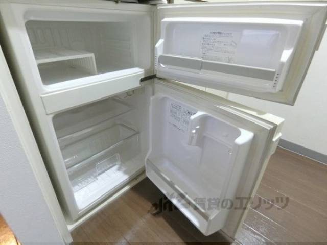 キッチン　ミニ冷蔵庫