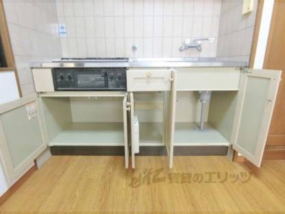 キッチン　下部収納