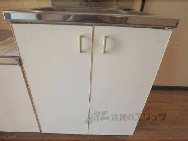 キッチン　下部収納