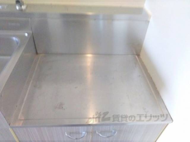 キッチン　ガスコンロ置き場