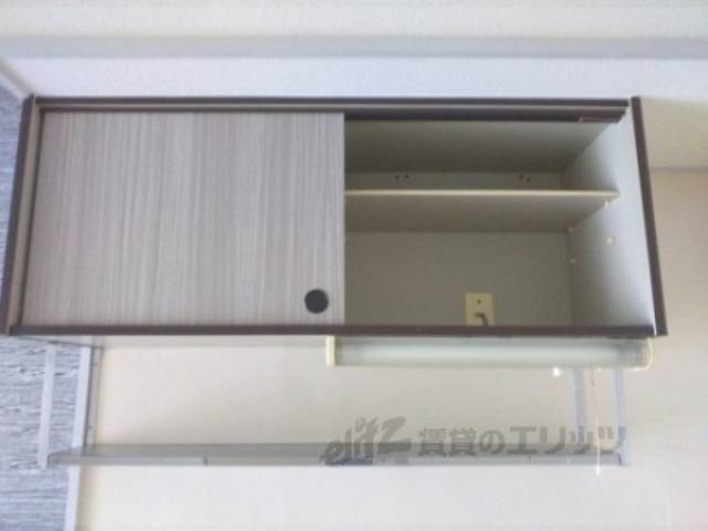 キッチン　収納上部