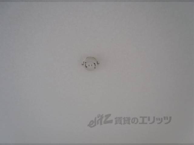 洋室　照明コンセント