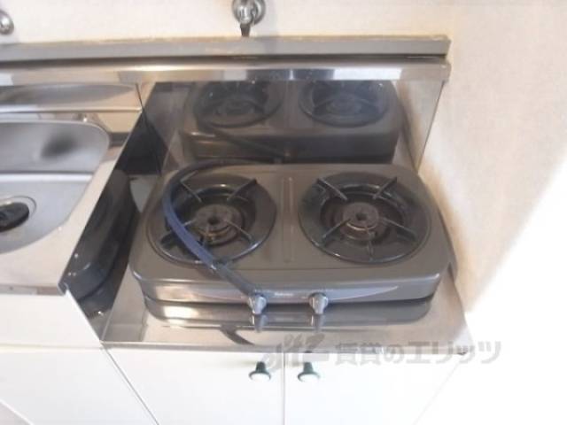 キッチン　コンロ（ガス2口）残置物