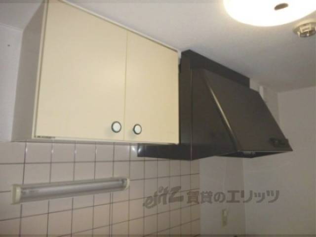 キッチン　キッチン上部収納