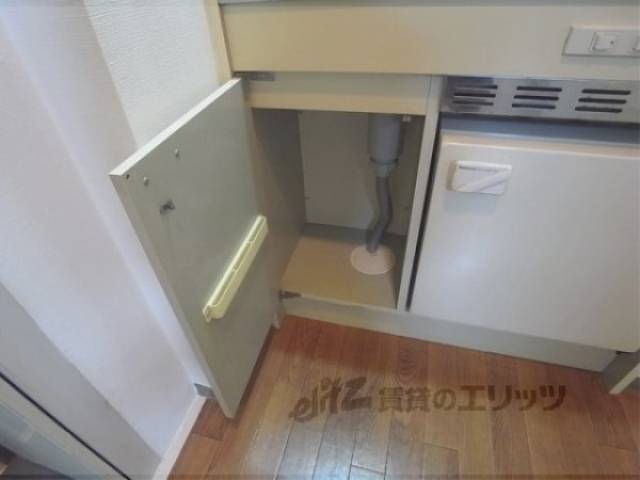 キッチン　下部収納