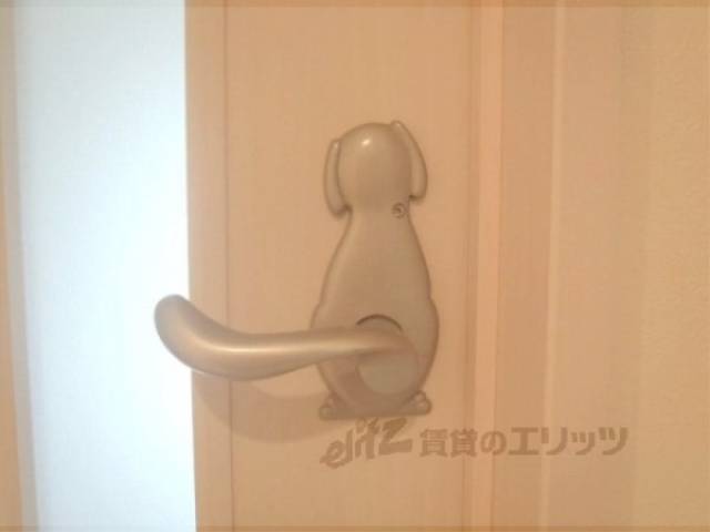 ドアノブ　なんとかわいいわんちゃん型のドアノブ！！