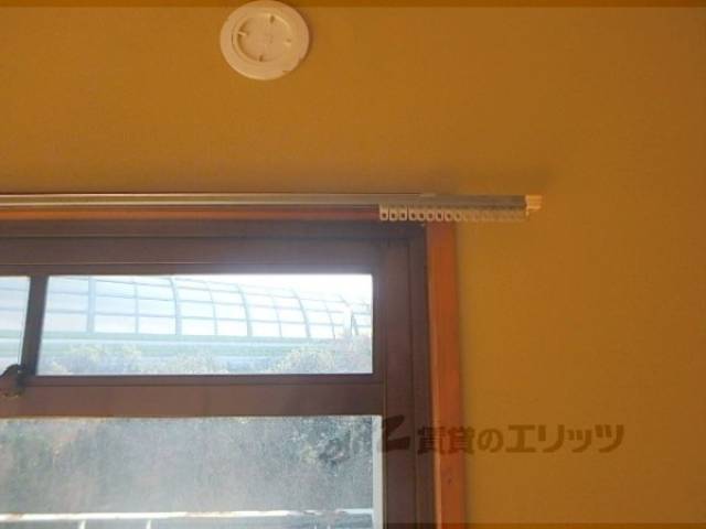 カーテンレール