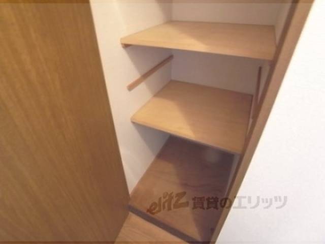 収納　廊下に収納ありますよ