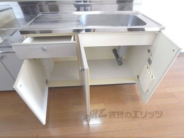 キッチン　下部収納