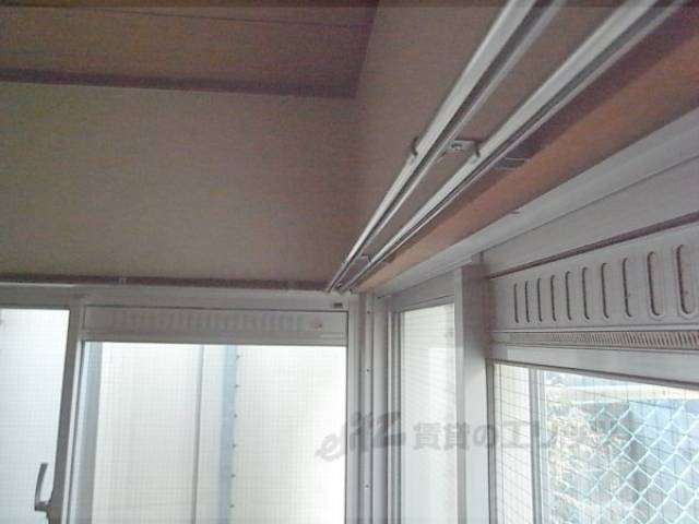 カーテンレール