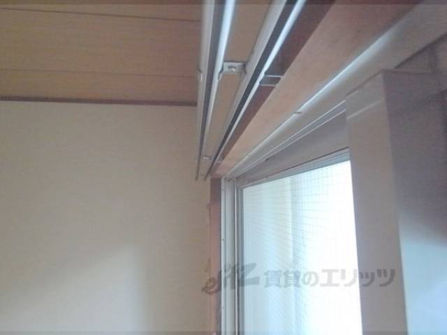 カーテンレール