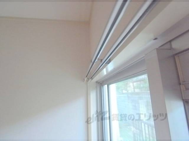 カーテンレール