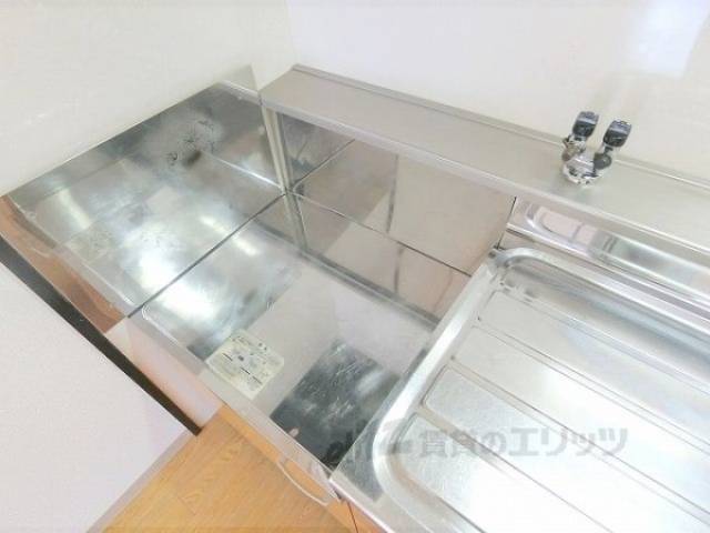 キッチン　コンロ置き場