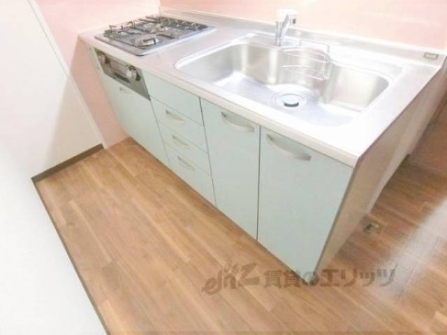 キッチン　下部収納