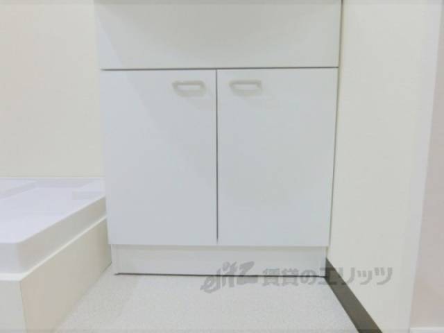 洗面所　下部収納