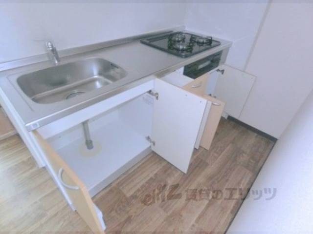 キッチン　下部収納