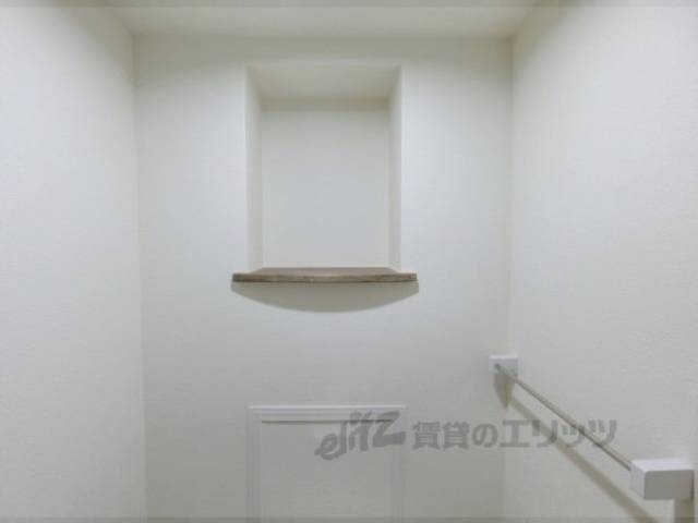 トイレ　壁面収納