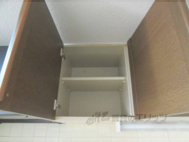 キッチン　キッチン上部収納