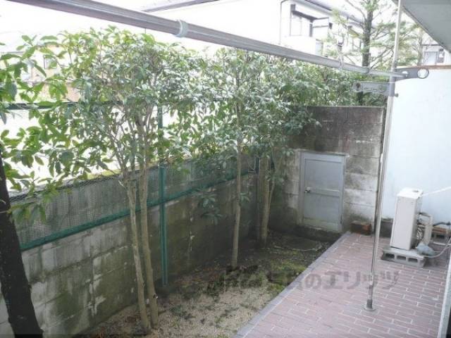 ベランダ　専用庭
