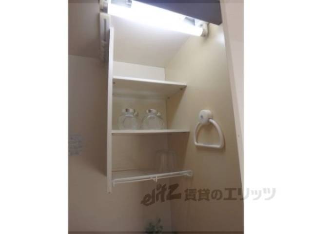 キッチン　キッチン上部棚