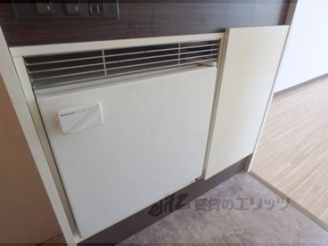 冷蔵庫置場　ミニ冷蔵庫