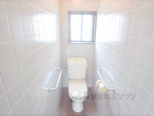 トイレ　トイレもきれいに清掃されています。