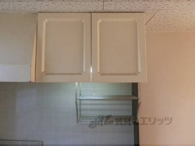 キッチン　キッチン上収納