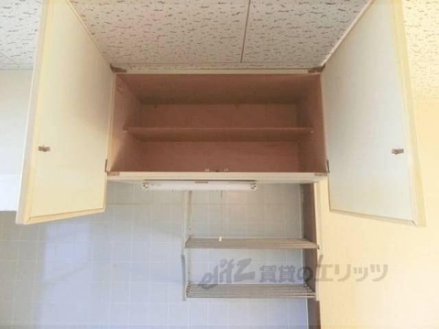 キッチン　キッチン上収納