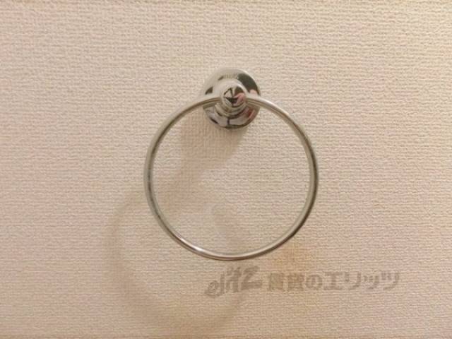 トイレ　タオル掛け