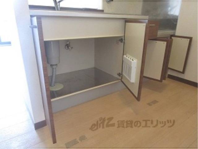 キッチン　キッチン下部収納