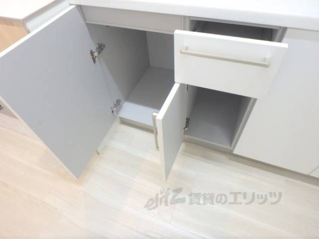 キッチン　下部収納