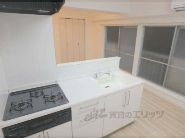 洋室　カウンターキッチン