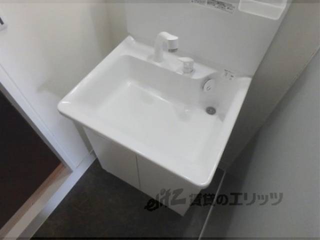 洗面所　独立洗面台