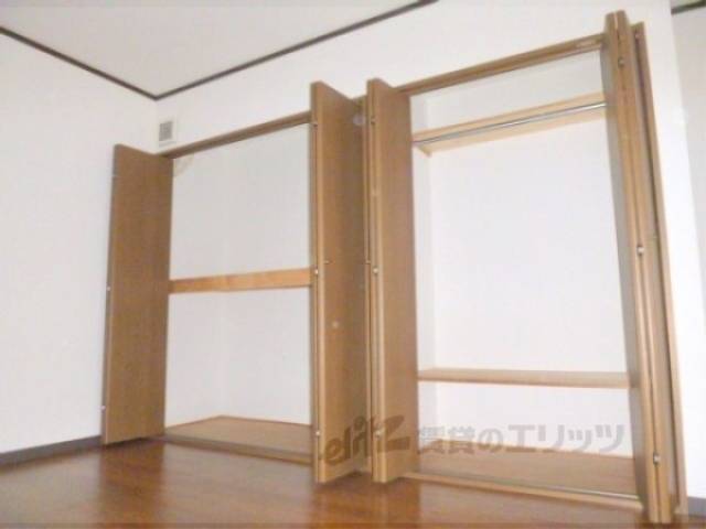 収納　洋室１の収納