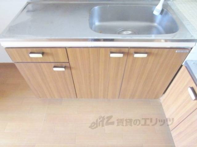 収納　下部収納