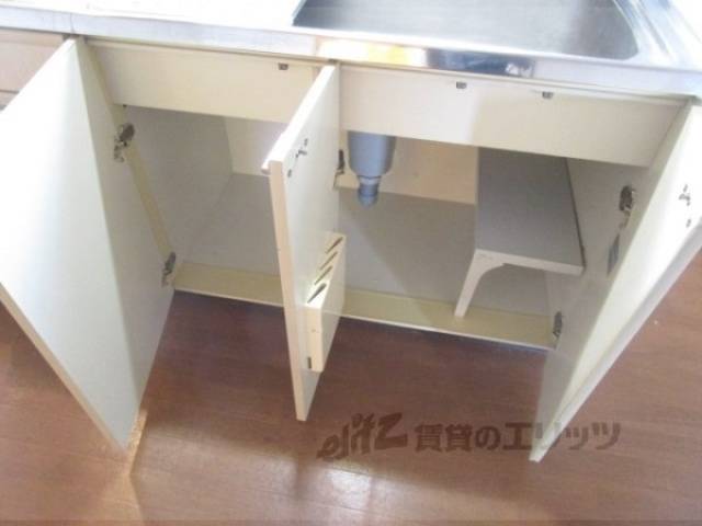キッチン　キッチン下部収納