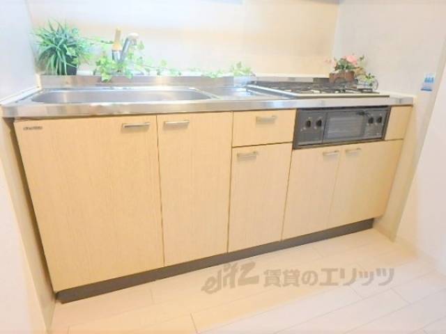 キッチン　下部収納