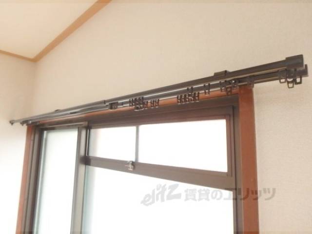 カーテンレール