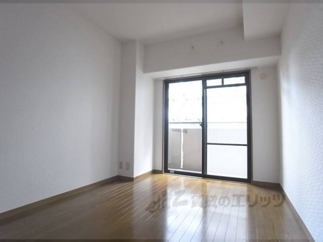 洋室　６．２帖