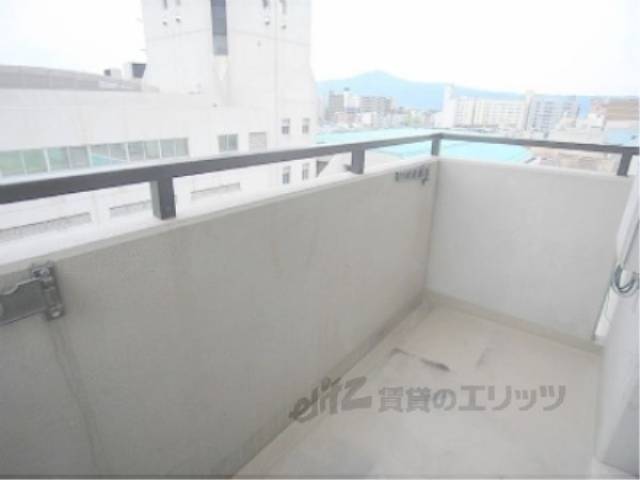 ベランダ　（洋室１）