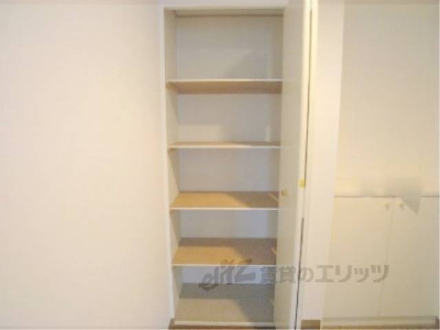 収納　（廊下）