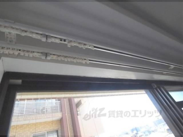 カーテンレール